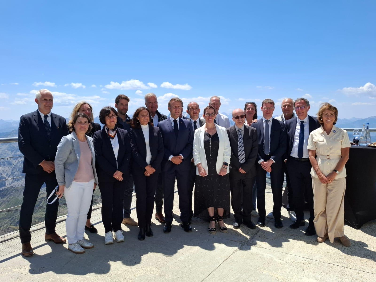 Photo de groupe Président de la République avec les représentants de l'Université de Toulouse 